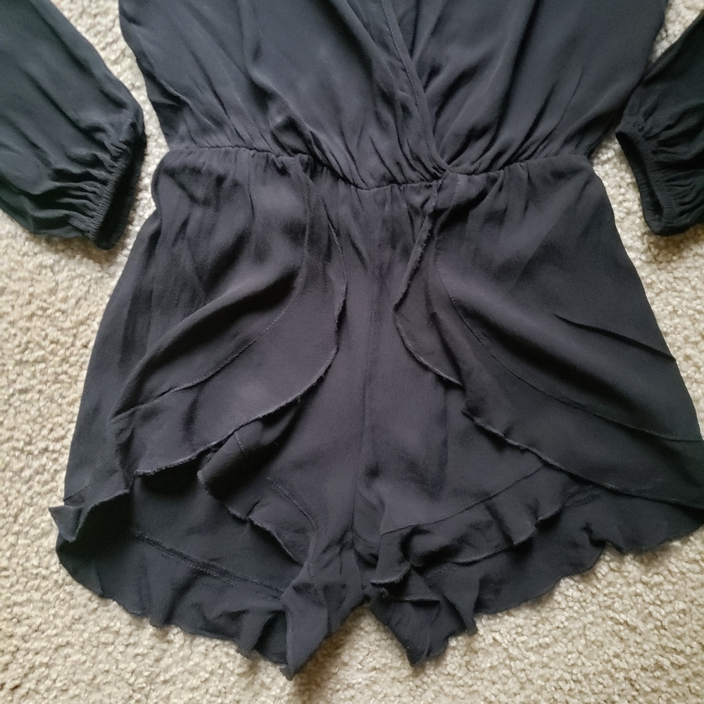 Maddy K Ruffle Romper - Picture 9 of 11